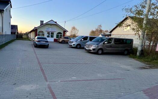 Budynek handlowo-usługowy z działką 75a Łętownia