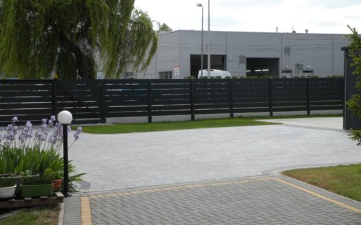 Sprzedam, zamienię działkę wraz z domem i garażem