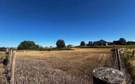 >OKAZJA< Działka budowlana 200m od jeziora, media