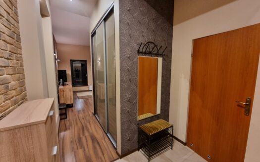 Wynajmę umeblowaną kawalerkę w Centrum Z.Góry