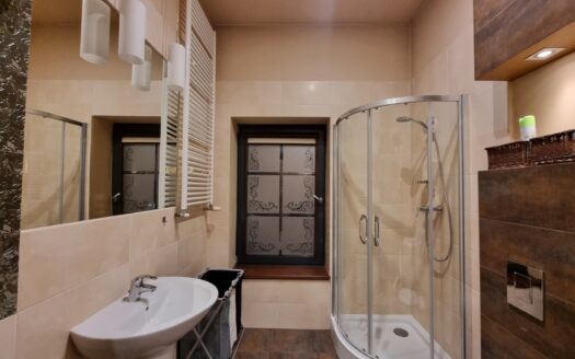 Wynajmę umeblowaną kawalerkę w Centrum Z.Góry