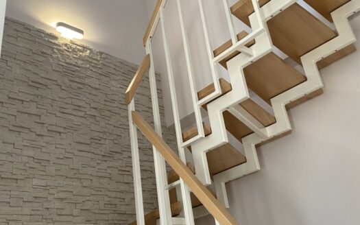 Okazja, Nowoczesny Segment na Wawrze