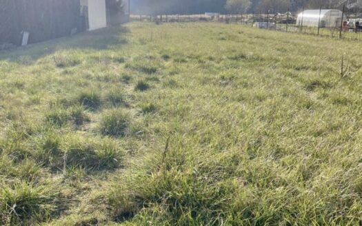 Truskaw – Działka na sprzedaż