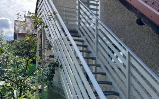 wynajmę mieszkanie w domku jednorodzinnym Po remon