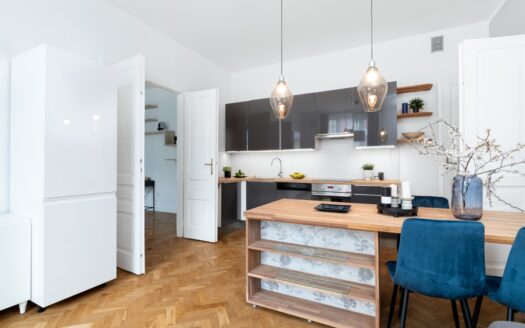 Bezpośrednio! Z widokiem na Wawel, po remoncie.