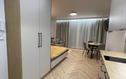 Nowoczesny apartament z balkonem i widokiem