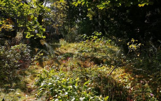 Piękna atrakcyjnie położona działka.