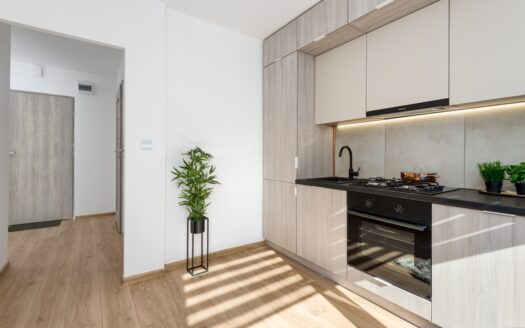 51m2 po remoncie, kuchnia na wymiar, AGD, parking